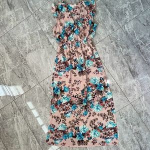 Women’s Blush Pink Floral Dress.